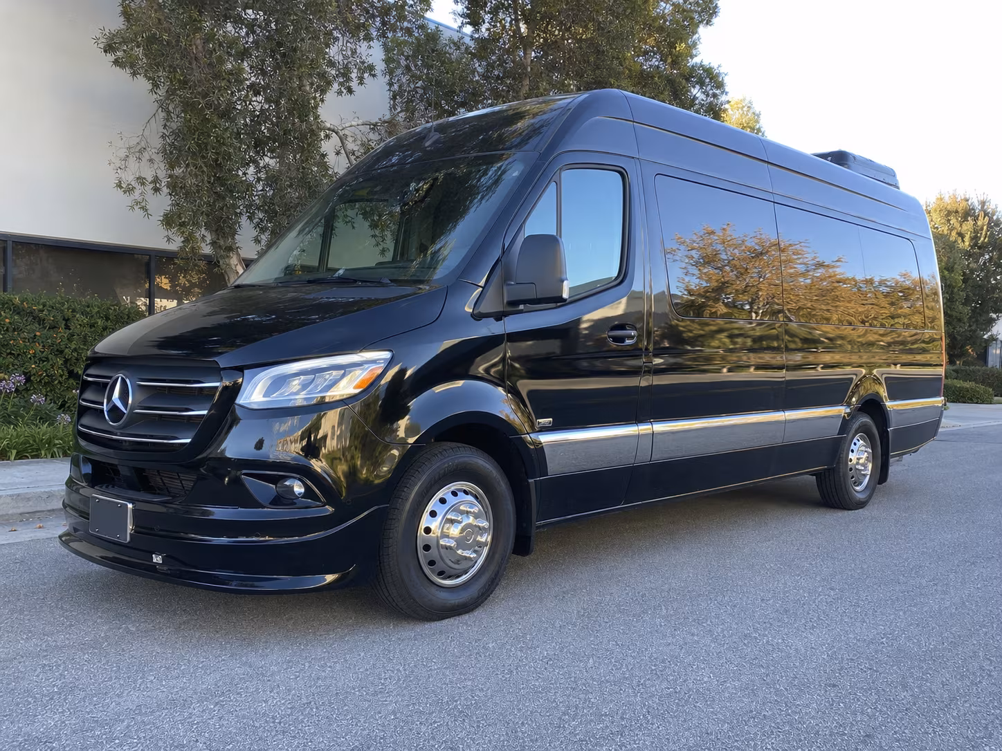 Reno Airport Shuttle & Transportation party bus exterior
