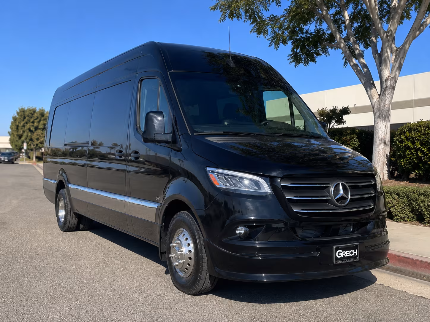 Reno Airport Shuttle & Transportation party bus exterior